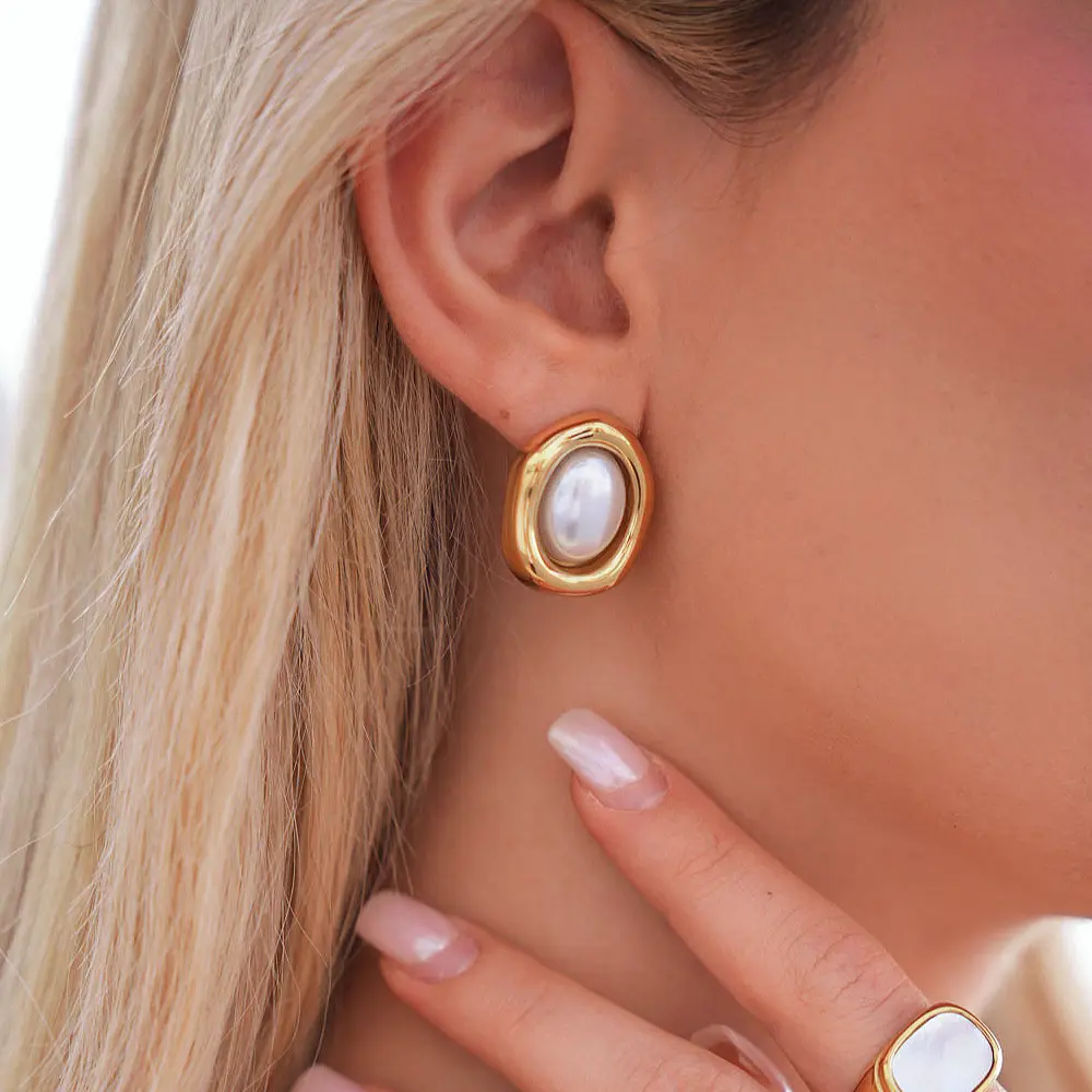 Lumi Earrings for women - cleo jewelry