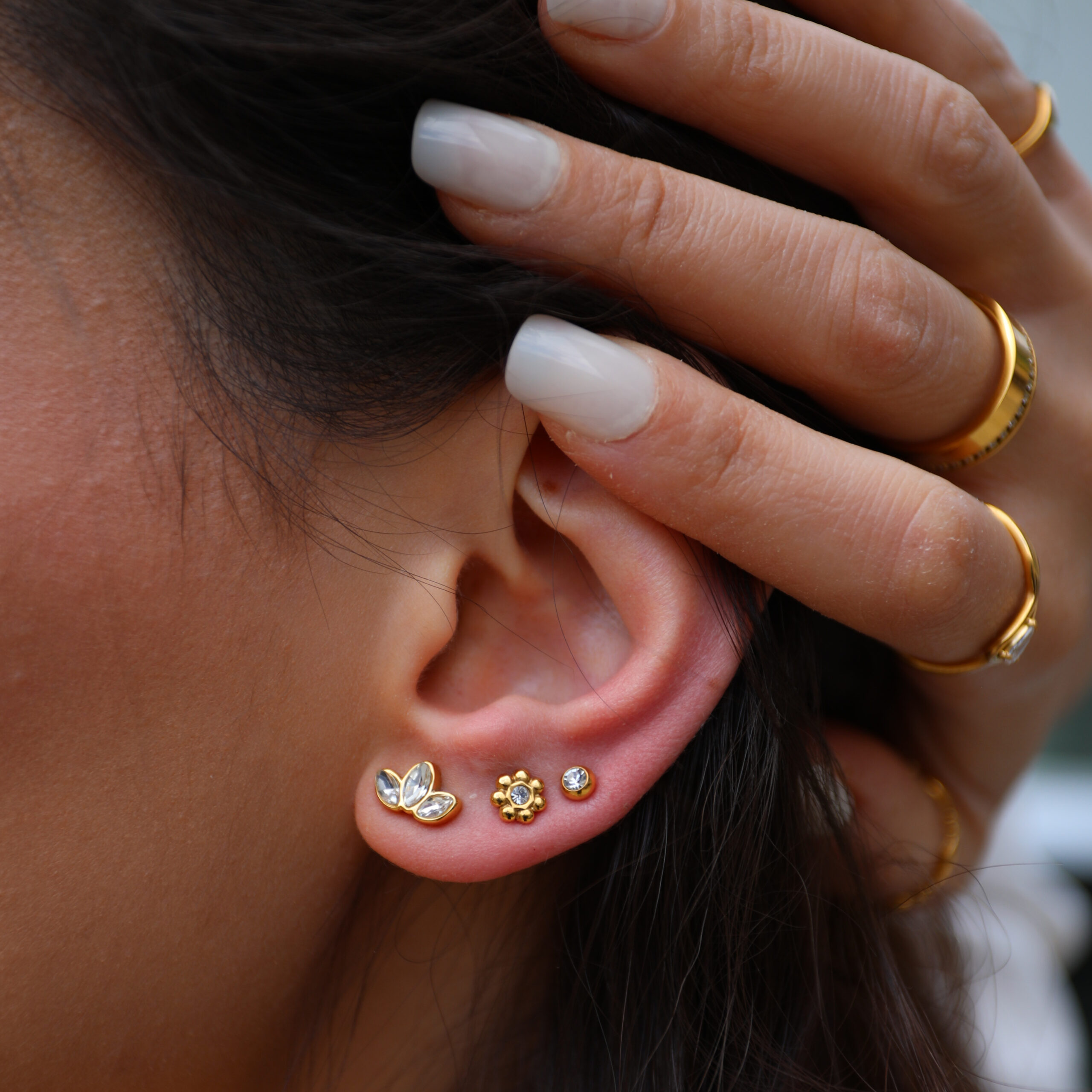 Fiora set Earrings third pic (1)